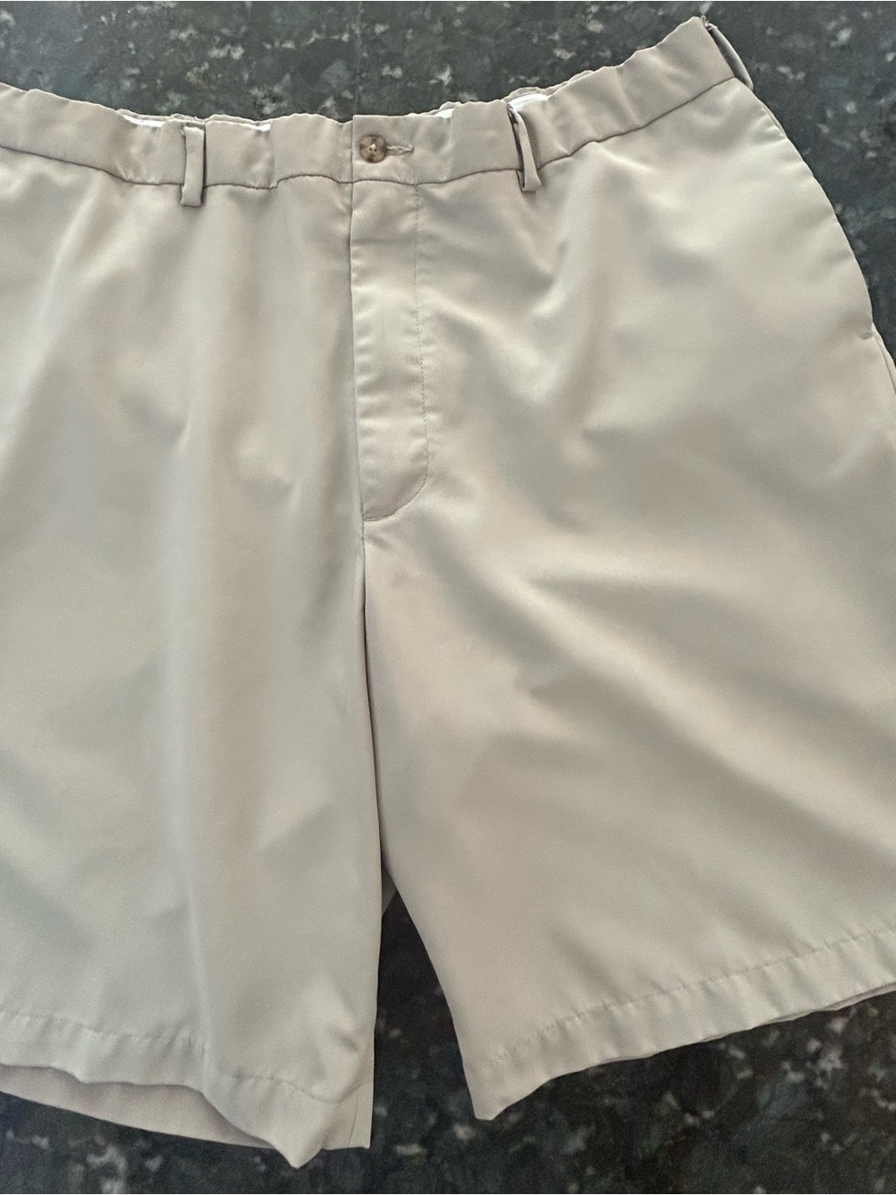 Men's Pro Tour Flat-Front Light Khaki Performance Golf Shorts